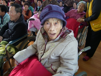 2008년 송년잔치를 보시며